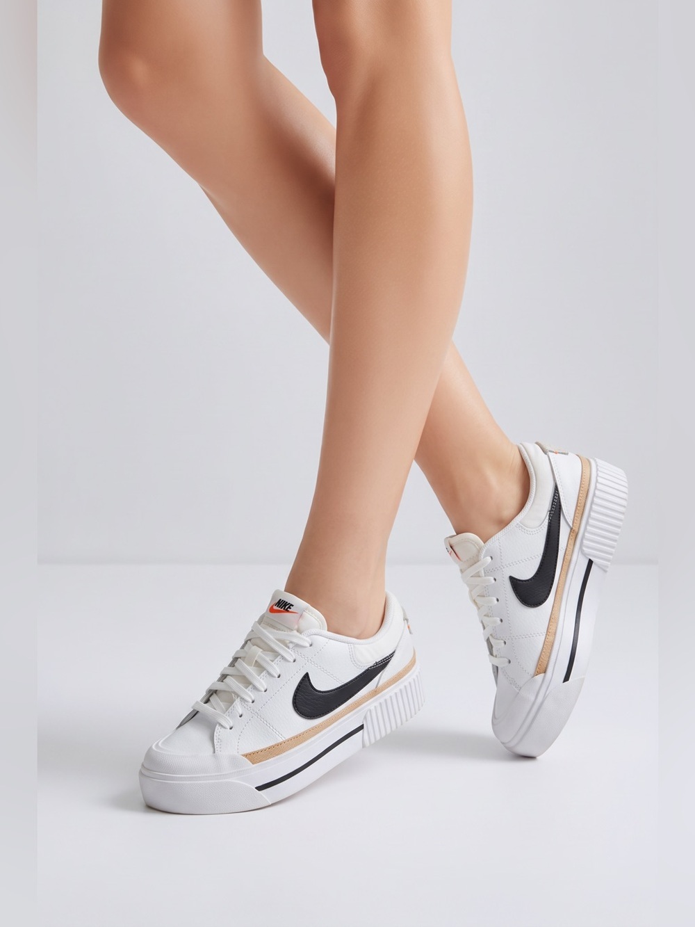 Nike Women's White Platform Sneakers with Black Swoosh Sz/8